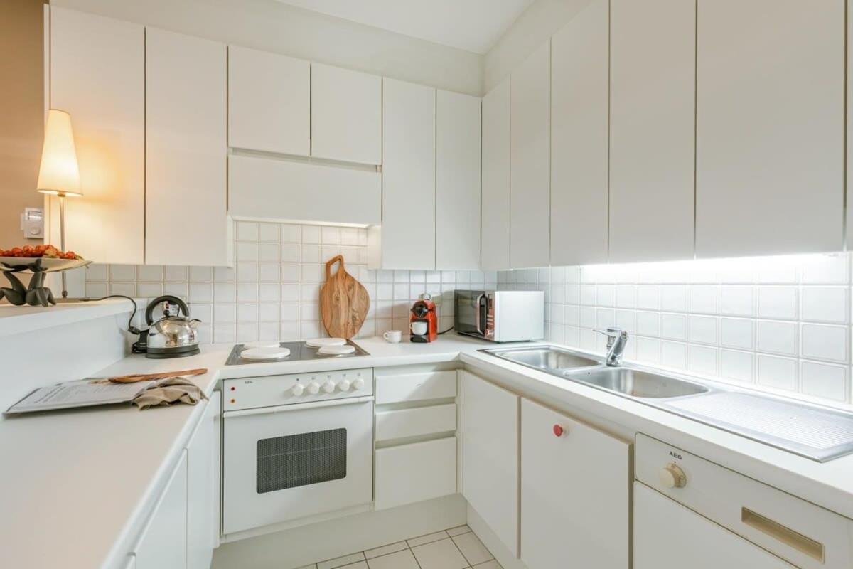 Huswell - Authentic Apartment With Terraces And Parking Knokke-Heist Eksteriør billede