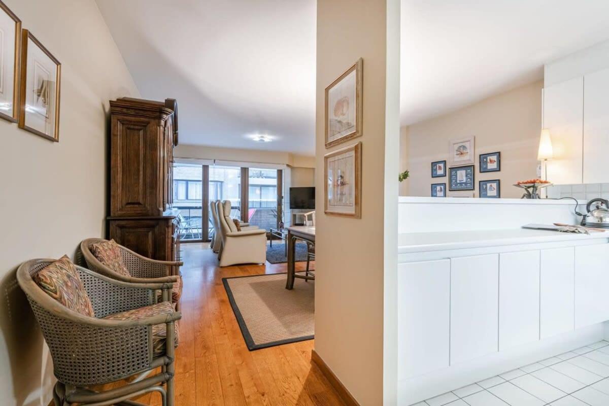 Huswell - Authentic Apartment With Terraces And Parking Knokke-Heist Eksteriør billede