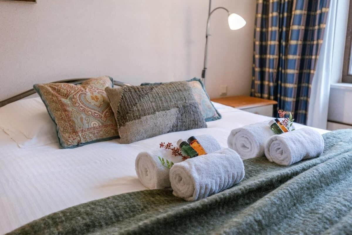 Huswell - Authentic Apartment With Terraces And Parking Knokke-Heist Eksteriør billede
