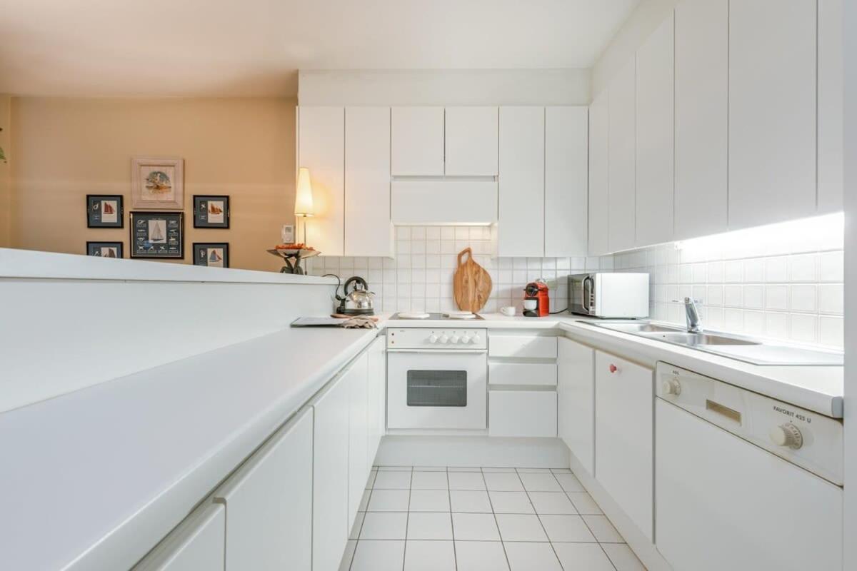Huswell - Authentic Apartment With Terraces And Parking Knokke-Heist Eksteriør billede